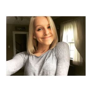 Meet your Posher, Lauren